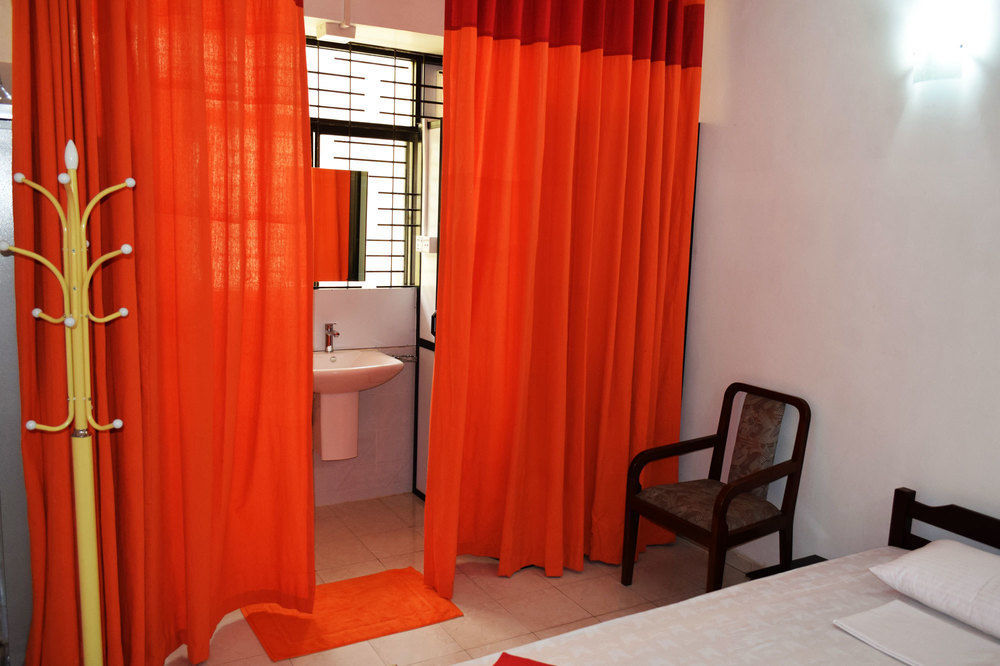 Thambili Island @ Stubbs Hotell Colombo Exteriör bild