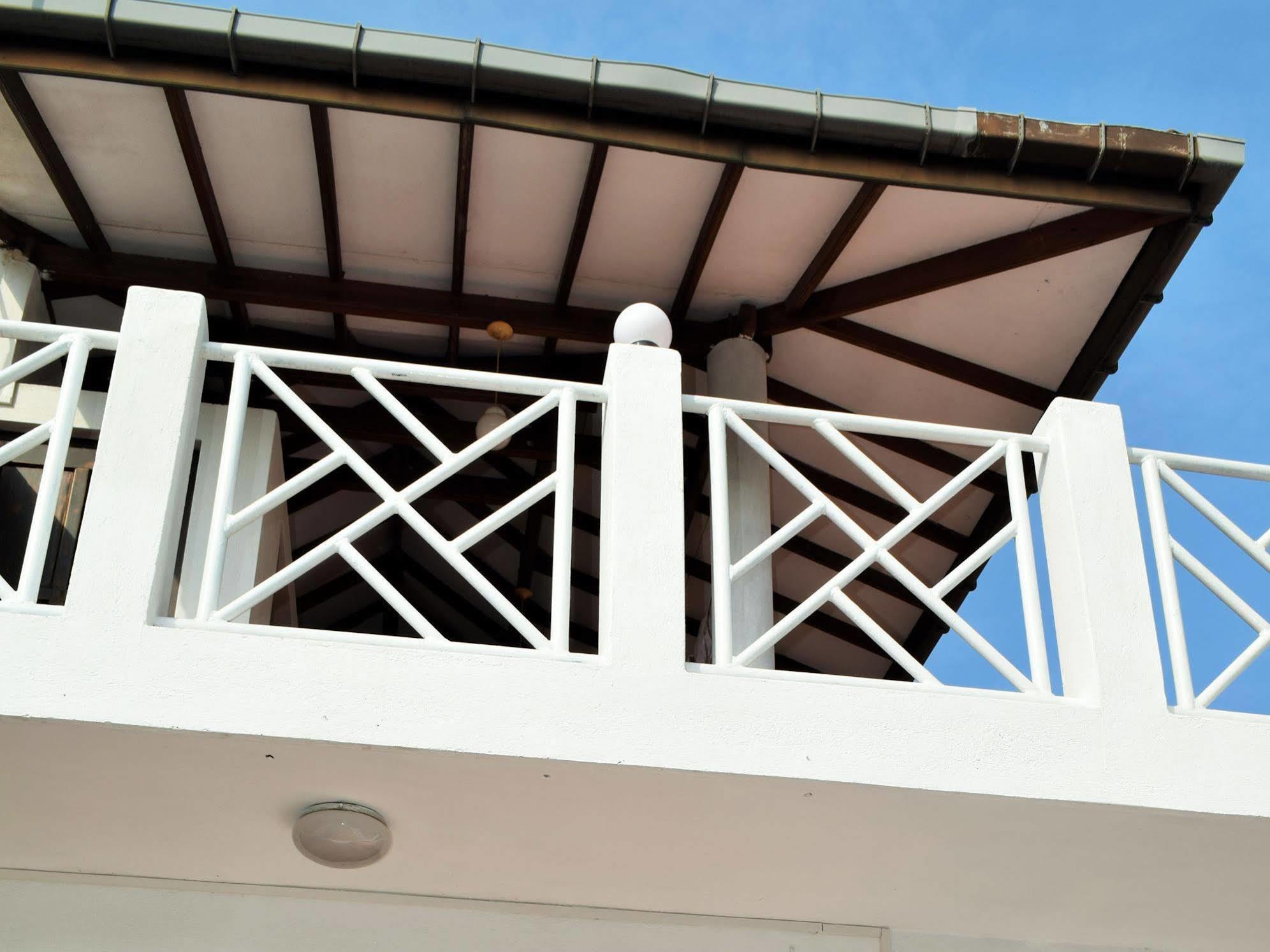 Thambili Island @ Stubbs Hotell Colombo Exteriör bild